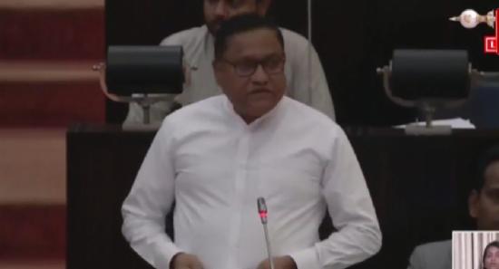 අනතුරට ලක් වූ ඉරාන නෞකාවේ සිටි 30 දෙනෙකු බේරා ගැනේ